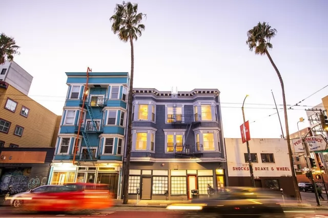 1906 Mission wants to be your home away from home. only a 15 minute drive from the golden gate bridge 

https://www.365sol.com/property/3980

#sanfrancisco #california #goldengatebridge #travel #explorepage #vacation